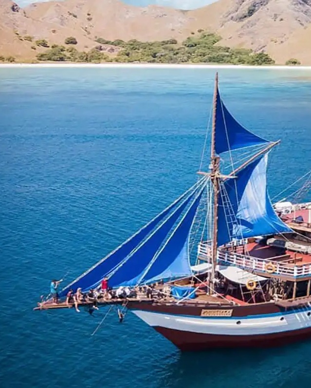 3D2N | SAILING KOMODO OPEN TRIP | Avventura Indonesia